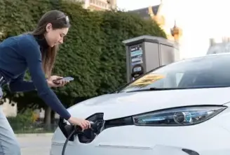 ¿Cómo se carga un vehículo eléctrico? Todo lo que debes saber