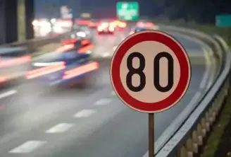Límites de velocidad en Chile: conoce las reglas para conducir seguro y evitar multas