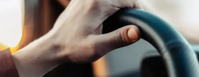 Elementos de seguridad obligatorios para los autos